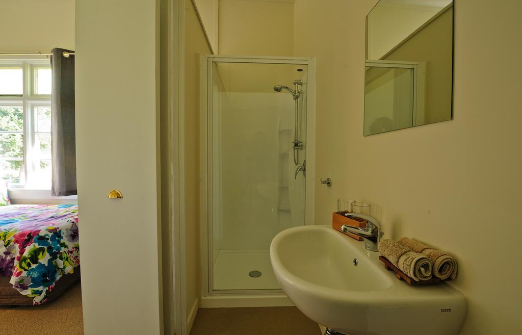 Blacks Hotel Ophir Ngoại thất bức ảnh